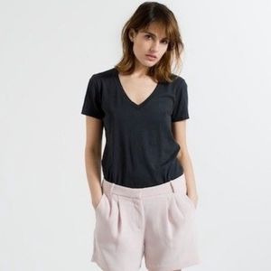 Everlane The Cotton V-Neck Muted Black